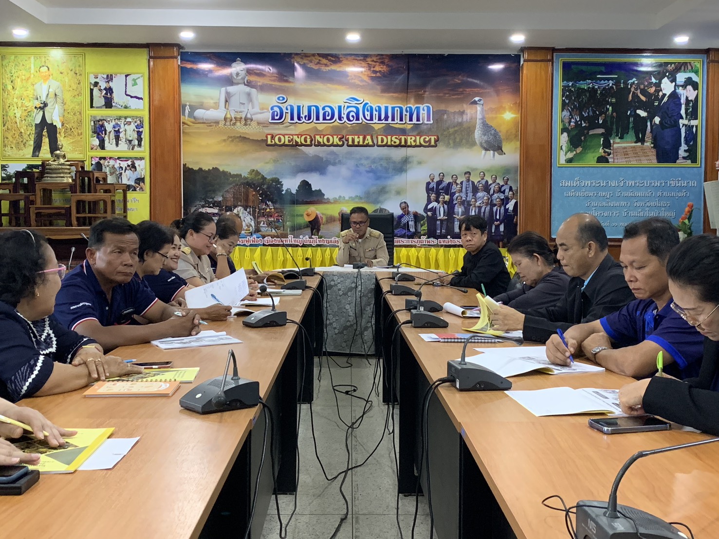 ประชุมโครงการขจัดความยากจนและพัฒนาคนทุกช่วงวัยอย่างยั่งยืนตามพระราชบัญญัติเศรษฐกิจพอเพียง