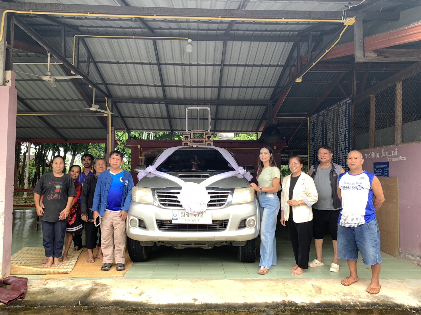 ลงพื้นที่จัดเตรียมรถแห่อัญเชิญเงินพระราชทานขวัญถุงกองทุนแม่ของแผ่นดิน